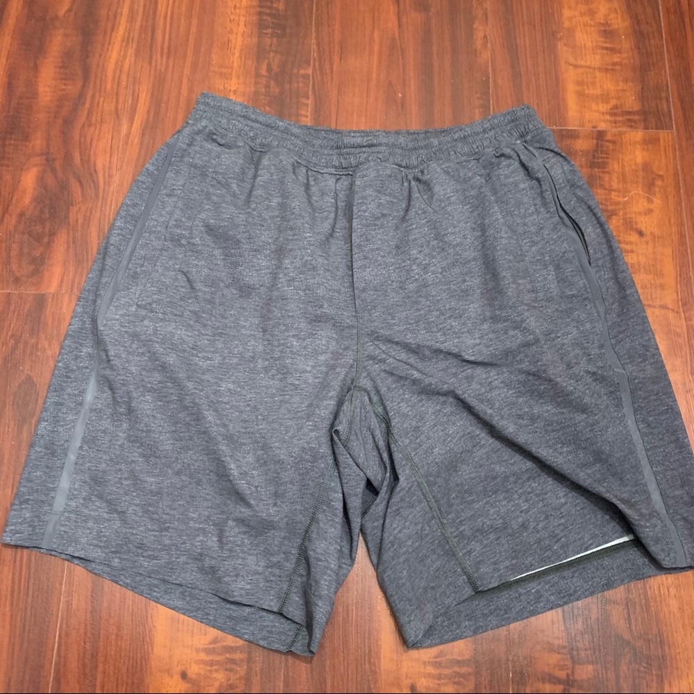 Lululemon Pace Breaker Shorts Sz L 9"  With Liner